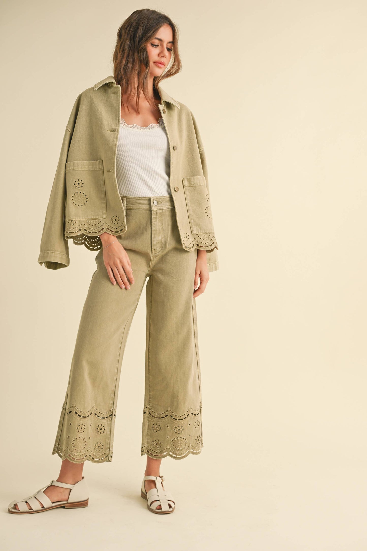 Embroidery Bottom Pants