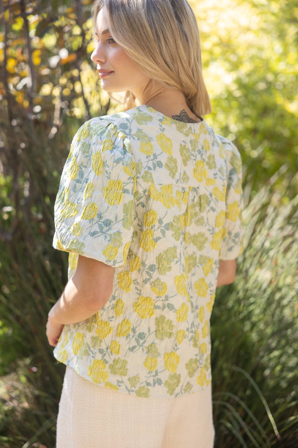 Floral Jaquard Puff Sleeve Top