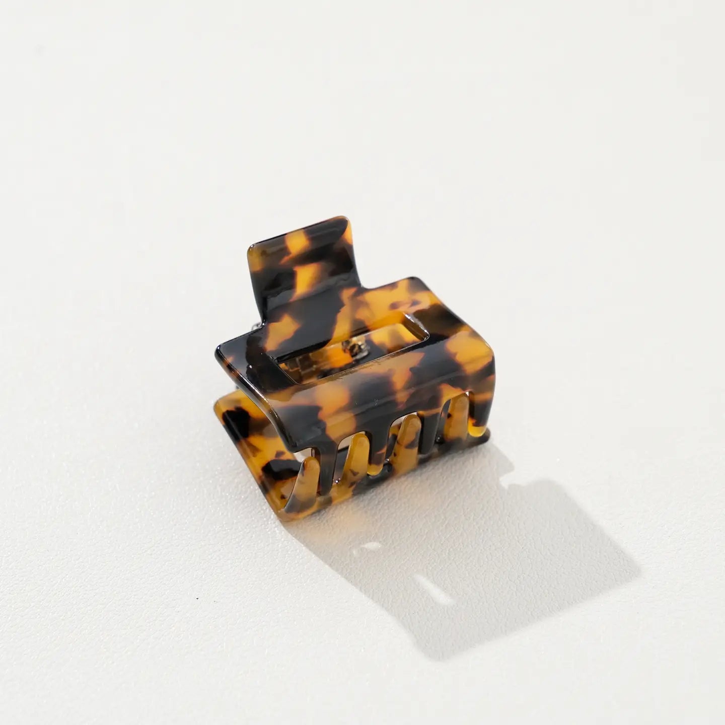 Simone Claw Clip