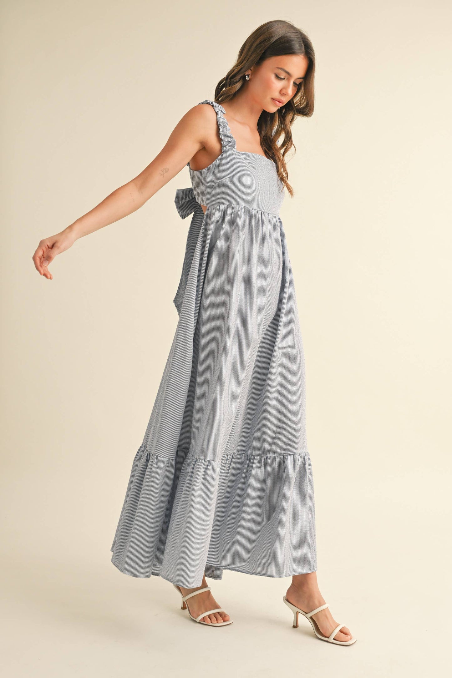 Scrunch Strap Back Tie Rufle Maxi Dress