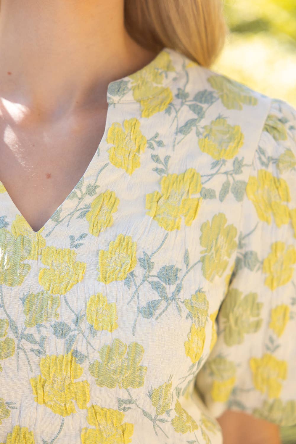 Floral Jaquard Puff Sleeve Top