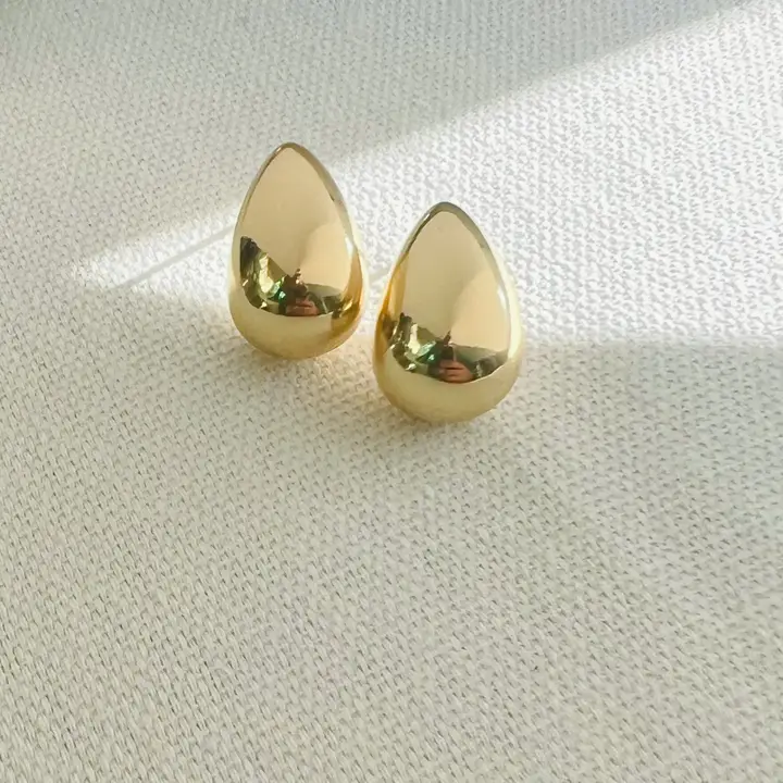 Teardrop Earrings Gold Filled