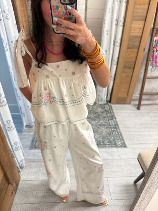 Off White Floral Set
