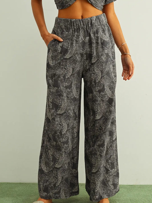 LEAF PRINT PANTS