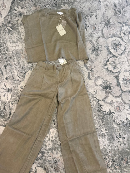 Just Go Olive Pants