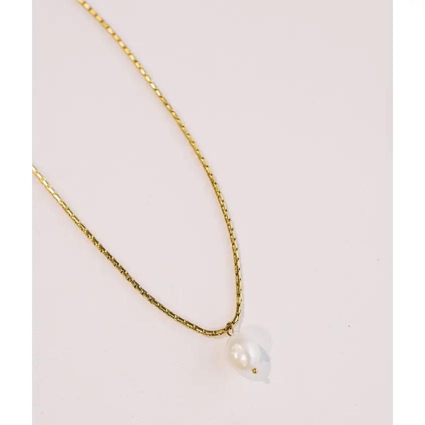 Coastline Pearl Necklace