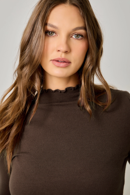 Brown Lettuce Edge Top
