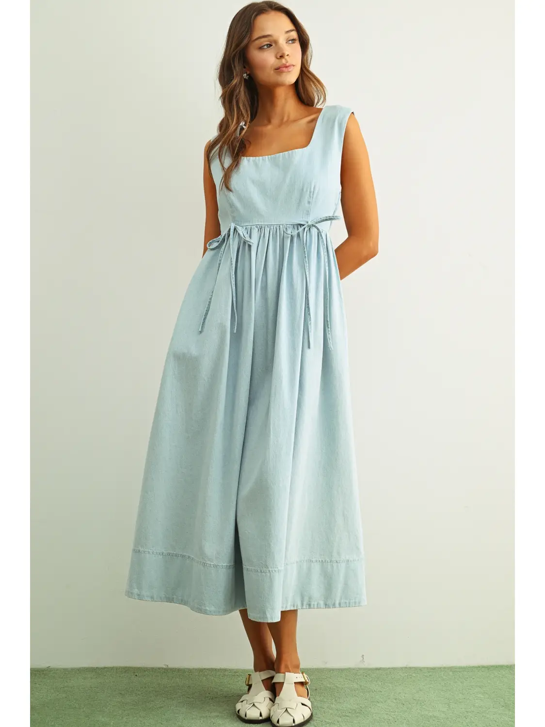 U-Neck Sleeveless Dress