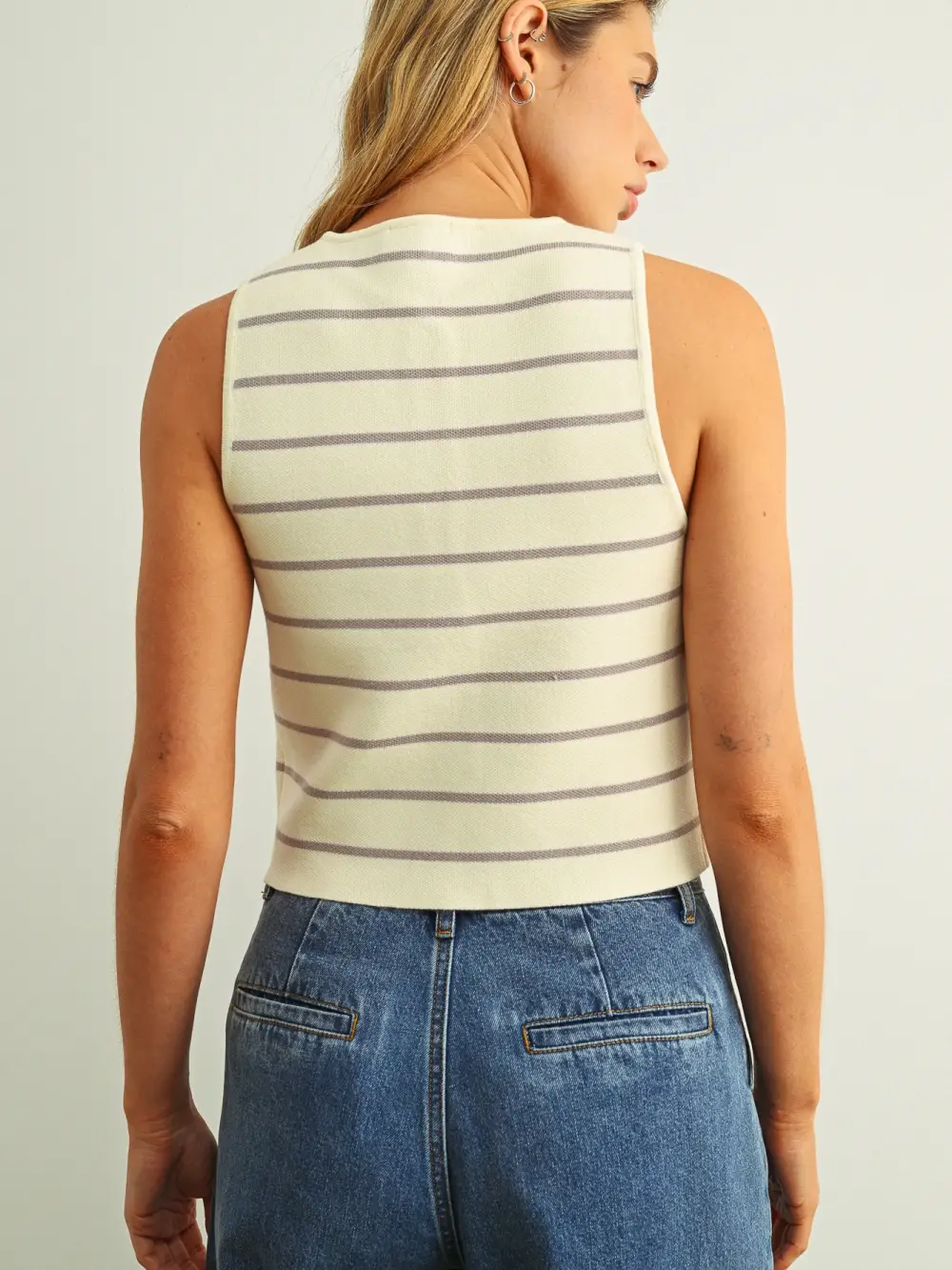 Stripe Pattern Knitted Vest